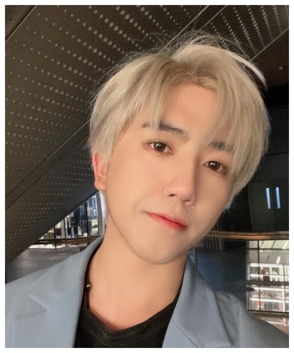 城市哥哥|还记得变形计的丽姐吗?4年后现状曝光,被城市哥哥宠成公主