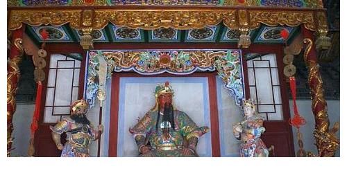 真武大帝@在西游记里，关羽在天宫中是什么职位？关羽真的认识孙悟空吗？