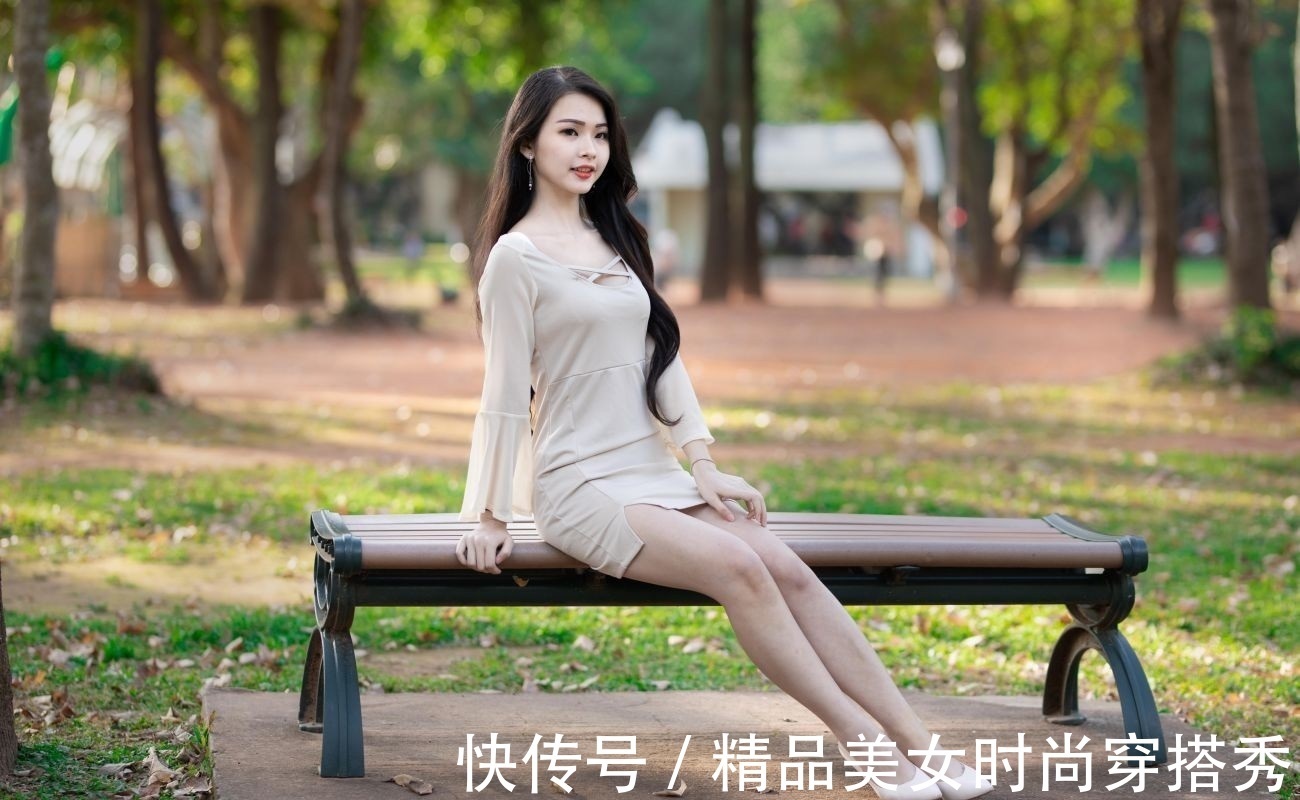 连衣裙|简约米色连衣裙,无需任何的装饰也能尽显优雅的甜美感觉