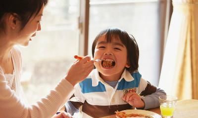 祺祺|孩子3岁前要管好嘴,儿科医生:三类食物孩子越吃脾会越虚!