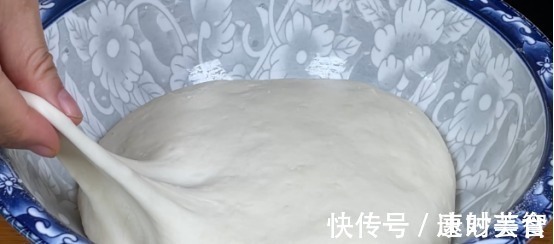 步骤|简单的葱油饼做法,当早餐吃很合适,柔软多层喷喷香