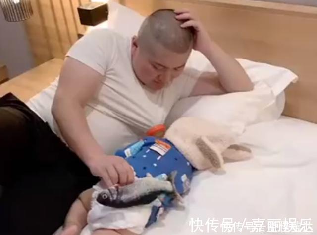 宝妈|亲爸为给娃断夜奶,想出的这一招太有创意获高赞,网友:大写的服