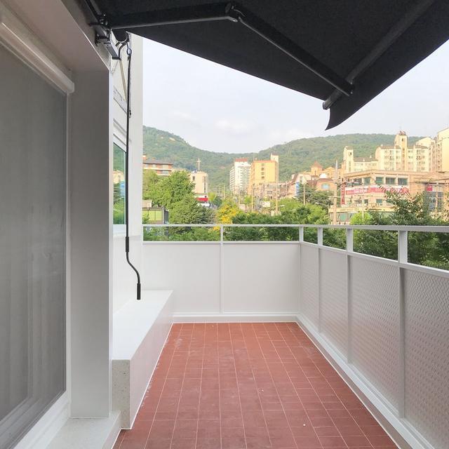 韩国|韩国极简主义小夫妻的家，养了娃依旧不多买，住了4年还像新房