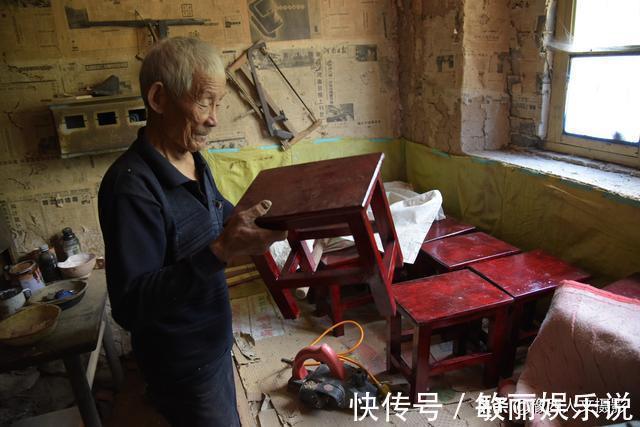 墨斗&名叫李根的82岁老木匠,一天精工制作两个小方凳,坐在家里就卖完