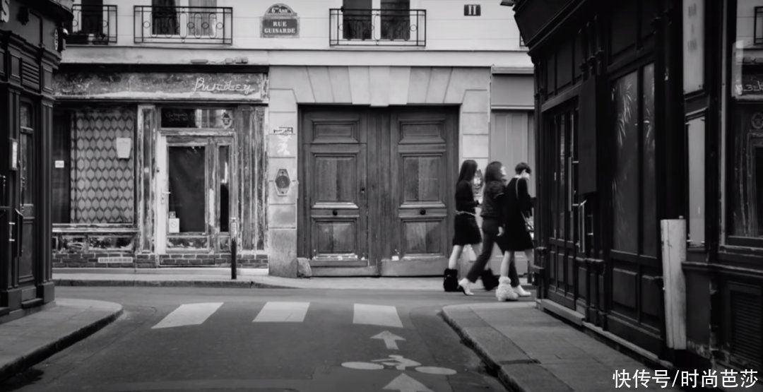 CHANEL的感性世界里，藏有柔情万千