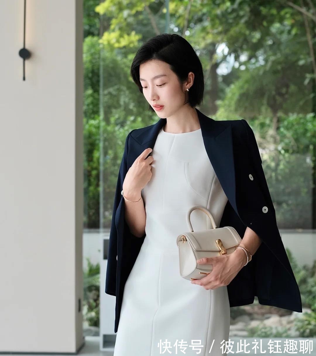 西服套装|职业装也能穿出时髦范,优雅又高级的搭配look,照着穿就很美