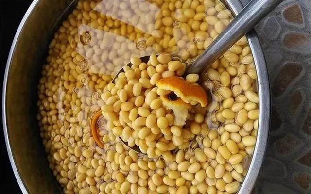 邻居养绿萝，只浇1种水，养3个月，新芽嗖嗖冒，爆盆了！