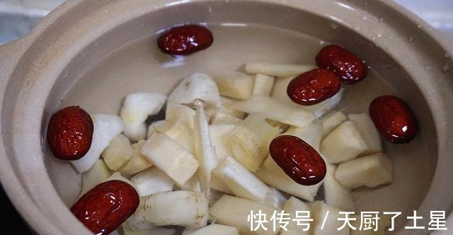 水果|秋季后，碰见这水果别手软，简单炖一炖，营养极高，顺利度过秋天！