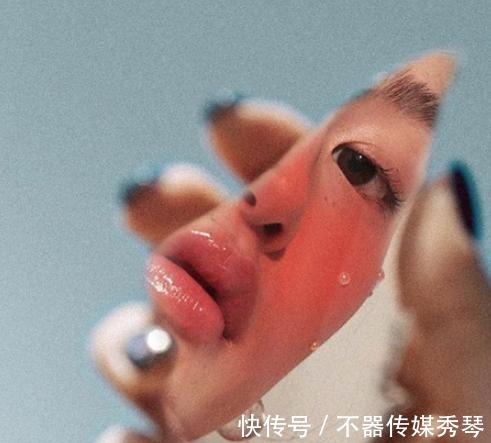 醉象|我不允许还有谁不知道水光唇釉的杀伤力