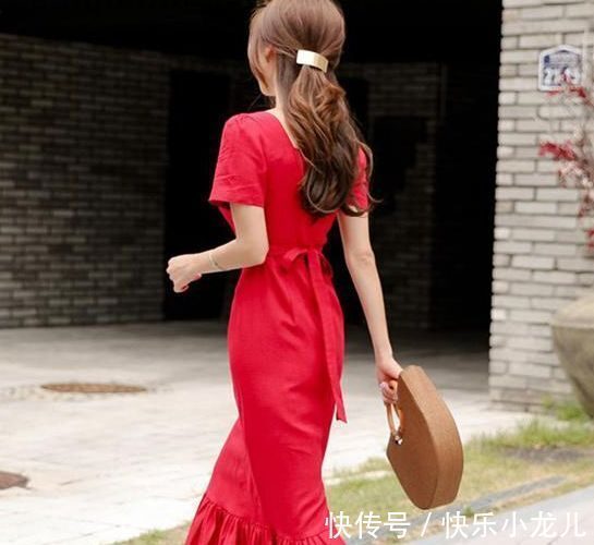 身材 微胖型身材这样穿搭,美到惊心动魄,尽显时尚气质