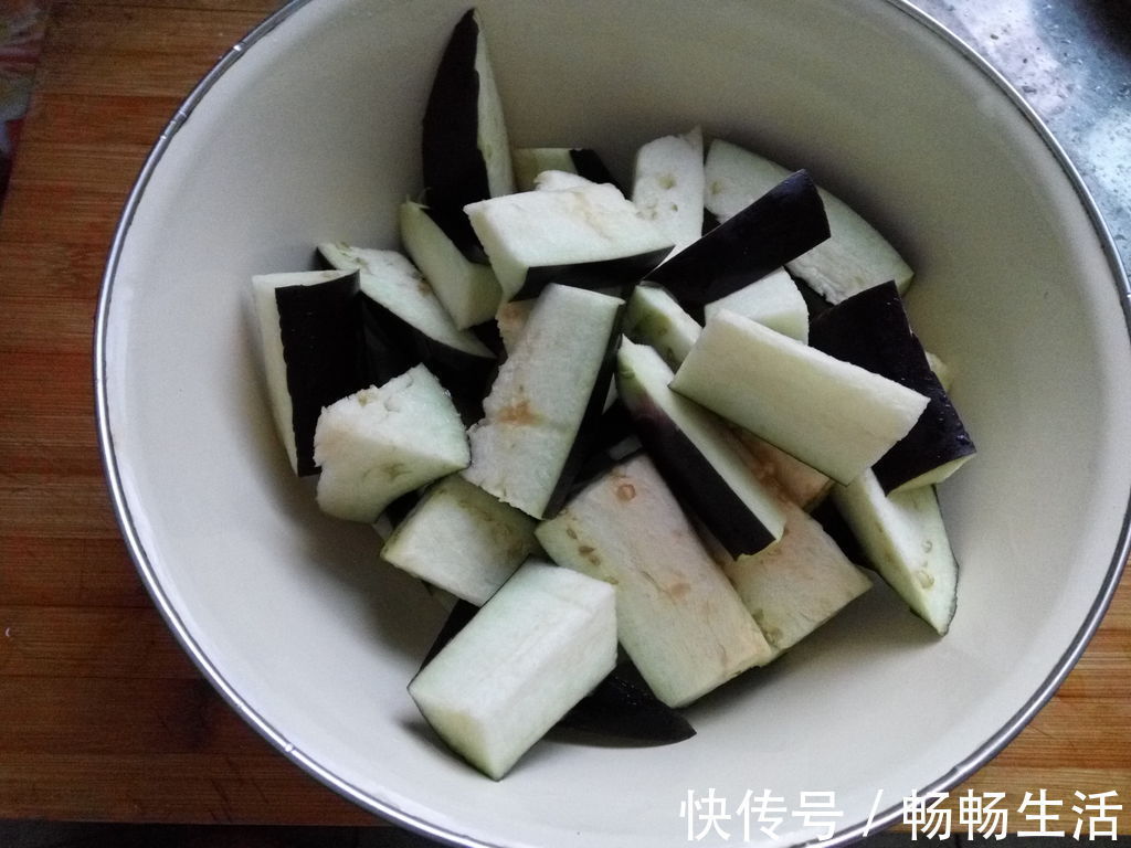 鱼香茄子|下饭菜鱼香茄子的做法，简单好学，营养美味