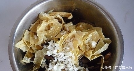 晚上经常失眠要多吃它，坚持1个月，睡得香睡得沉，一觉到天亮