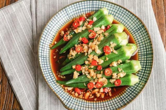 关键|为什么你炒的秋葵又苦又涩这一步是关键,很多人都忽略了