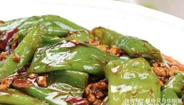 排骨|美食推荐:肉末豆腐水蒸蛋、荷兰豆炒鸡蛋、虎皮青椒、芋头蒸排骨