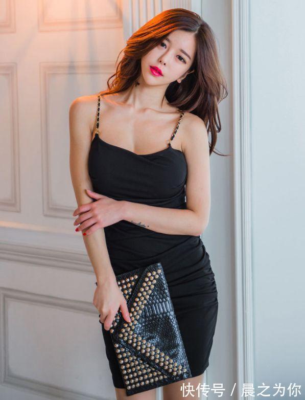 紧身裙 韵味十足的紧身裙美女,妖娆的样子显得楚楚动人!