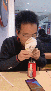 |笑话:老师,我很想做作业啊,可我家的山羊不同意啊!