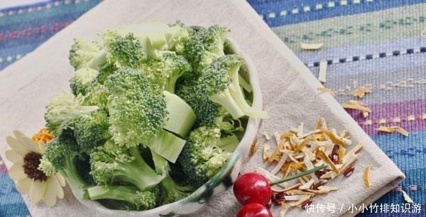 祛斑除皱|为啥有些七十岁老人不长老年斑做到这几点,或许你也可以没有斑