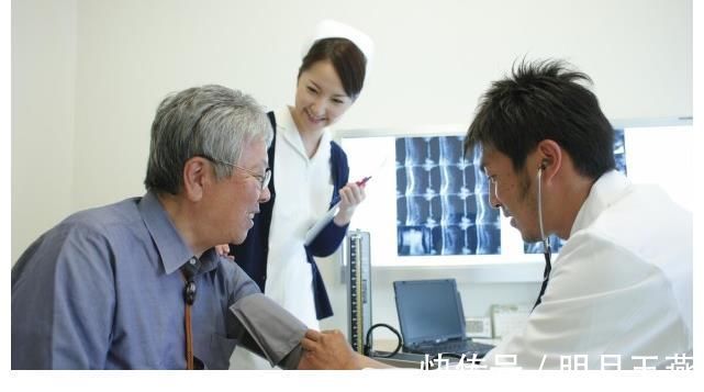 克星|胆固醇的“克星”已找到,不是大蒜,每天吃一点儿,脑梗不来扰