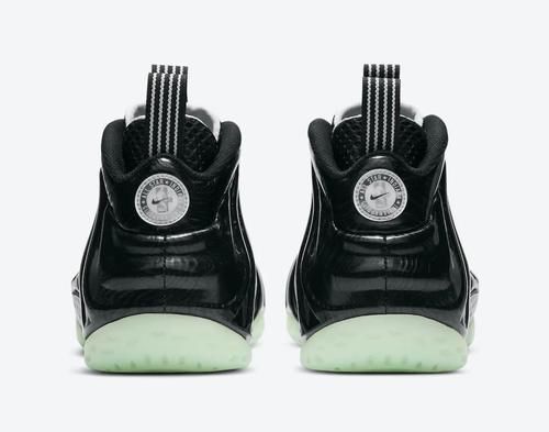 不再鸽了!全明星喷 Foamposite One 发售日期确定!