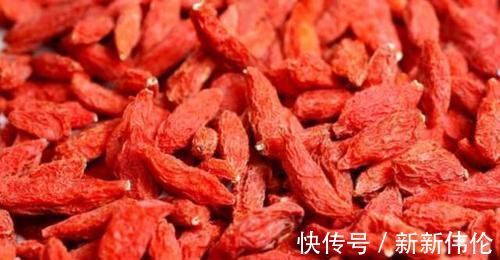 病情|枸杞泡水养肝明目,大夫却提醒:5个食用方式,可能加重病情