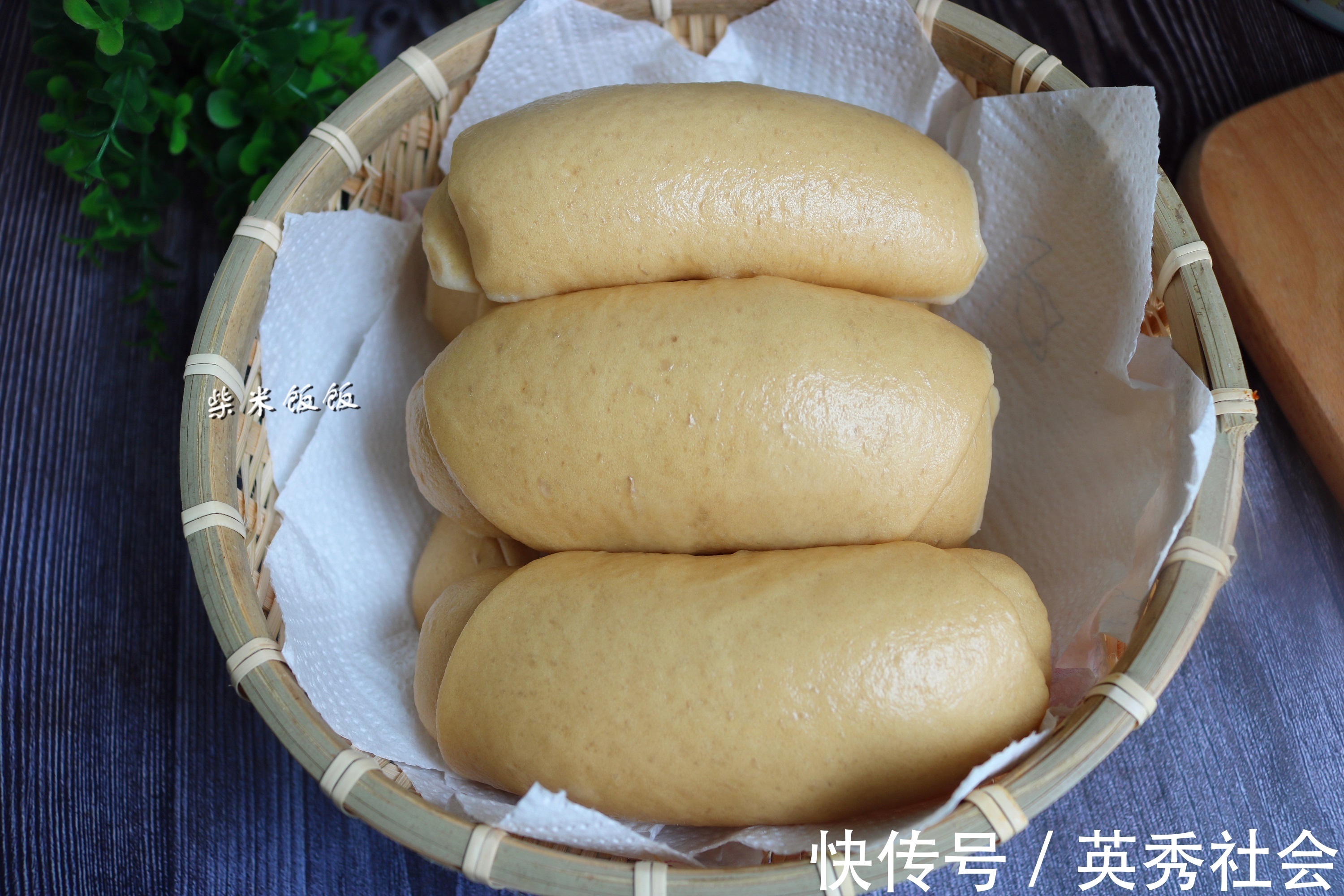 红糖|红糖馒头别买了，用这做法特别简单，不用费劲揉面，个个香软