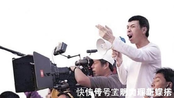 拐杖!送礼是门大学问!马未都送了根绿松石拐杖给冯小刚,看清了其人