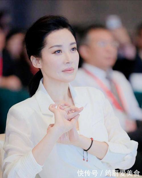 肌肤|4款适合50+岁用的国货面霜,滋润又好吸收,味道还特别好闻