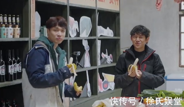 蘑菇|张艺兴秀厨艺让黄磊侧目，做了一桌好菜，为了身材却粒米不沾