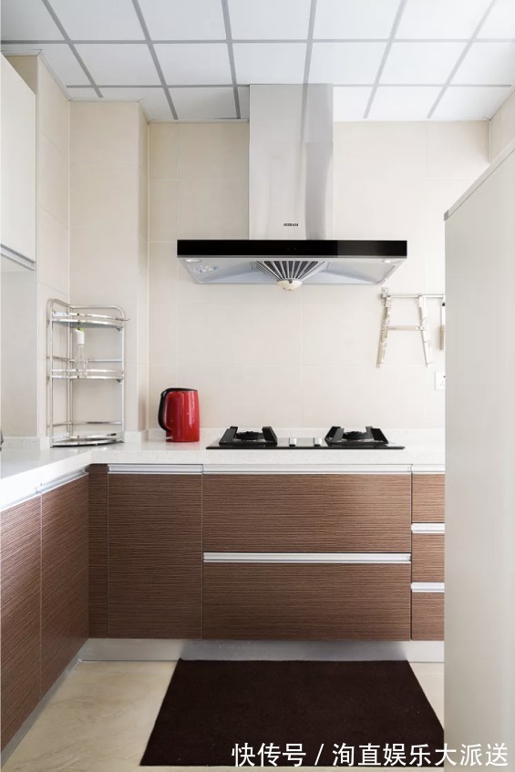 户型|进屋就是餐厅无玄关，这么设计，收纳美观两不误！