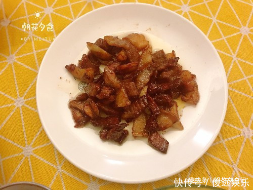 和儿子的日常晚餐,做了四个菜,荤素营养搭配,只花了25元,值了