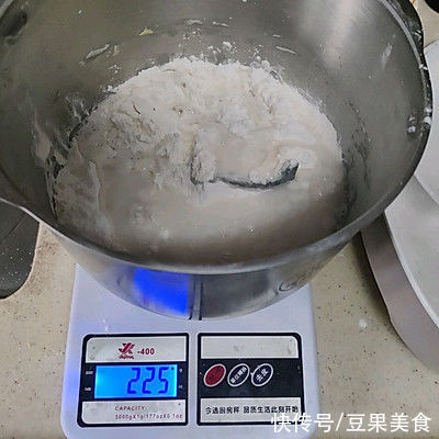 中筋面粉|三分钟做好葱花饼，做饭太简单