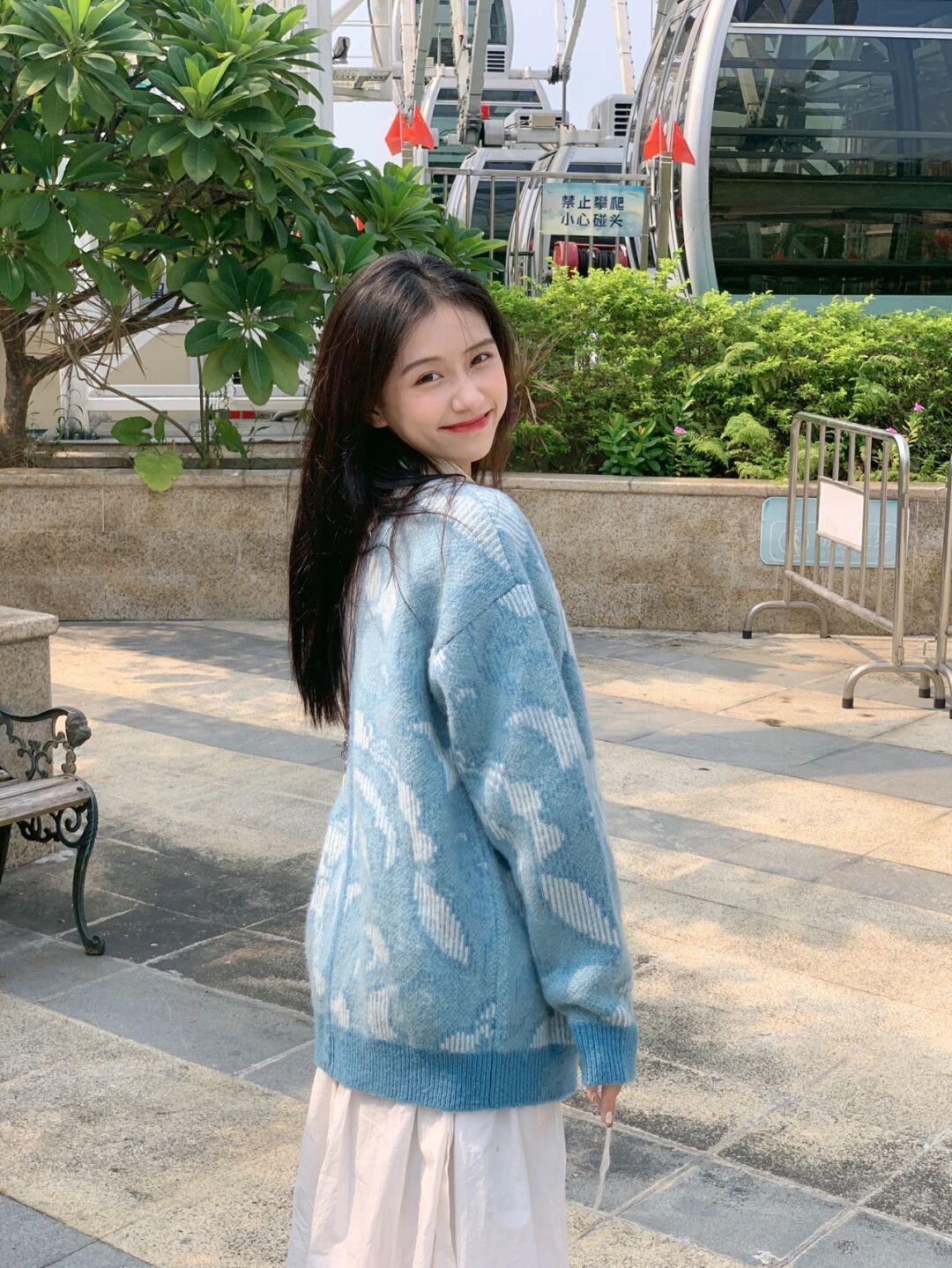 搭配|秋冬毛衣别乱选!穿这两件就够了,可盐可甜!