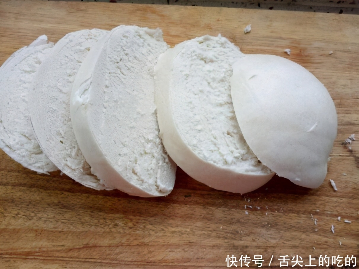 偷学|炸馒头片,直接炸?裹蛋液?偷学大厨秘方,馒头干酥脆不吸油