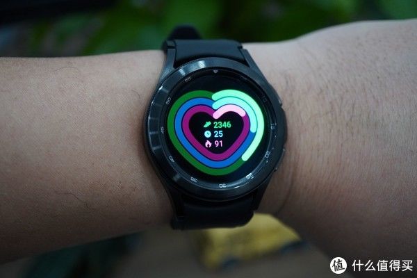 无线充电|跑步装备周边 篇六十三：配置大升级，系统还焕新，三星Galaxy Watch4 Classic给你更多惊喜