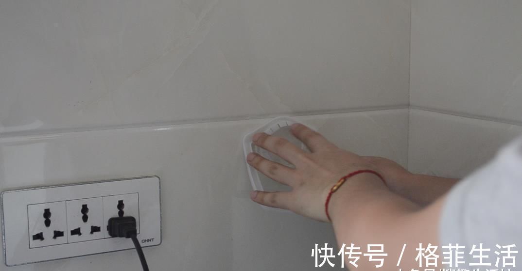 洗菜池边上放一个油桶提手, 作用太棒了, 解决了很多家庭的烦恼