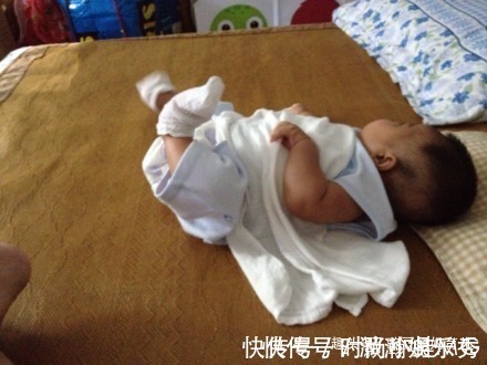 发育|婴儿蹬腿你还在傻傻看,把握好这两点,促进孩子更好的发育