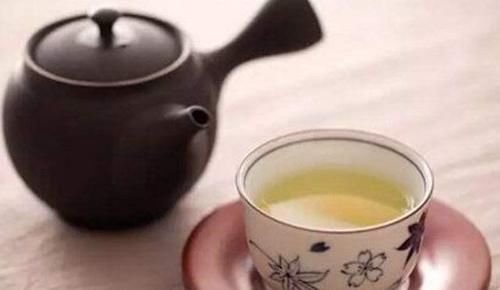 效果|红茶、绿茶、乌龙茶，哪种茶更利于减肥？喝对了，减肥效果更好