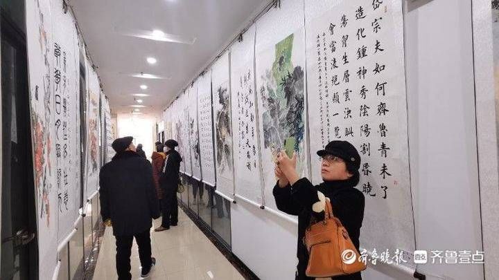 开幕|岱岳区纪念抗日战争暨世界反法西斯战争胜利75周年书画展开幕