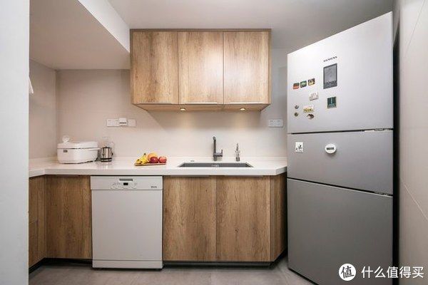 书房|打破传统客厅布置,这样的家是时代的潮流?还是标新立异