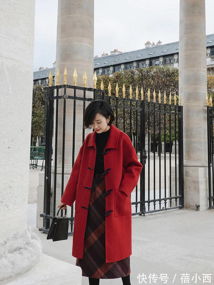 搭配 奔三奔四的女人,建议多穿“这4种颜色的大衣”,高级感扑面而来