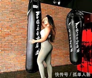 fen|“前凸后翘”好身材,女神“臀围”略逊卡戴珊,广受喜爱