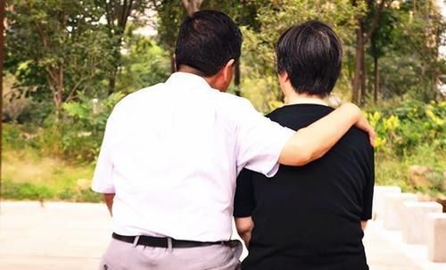 素食主义者|人过中年，肉就要少吃了？47岁女子坚持3年不吃肉，结果怎么样？