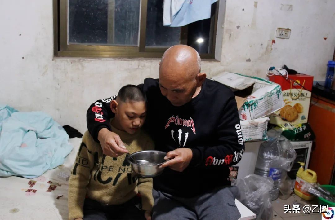 康复治疗|老人娶比他小16岁的妻子，老来得子，结果悲剧伴随他后半生