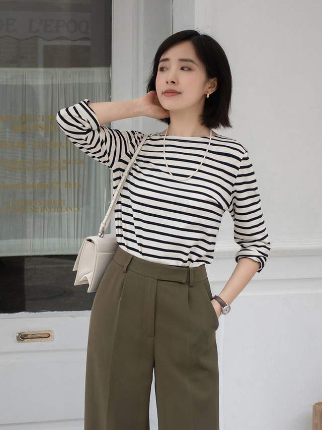 半身裙|今年秋天“条纹衫”又火了,搭配上牛仔裤或直筒西裤,高级又洋气