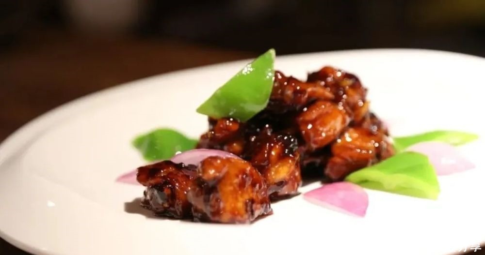 简单|没那么简单!这个河源人做菜懂“十八般武艺”,做的菜很像他!