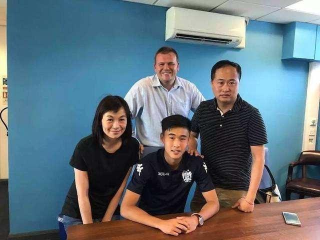 广东|广东权威媒体正式确认!国足收重大喜讯,李霄鹏这回可以安心了