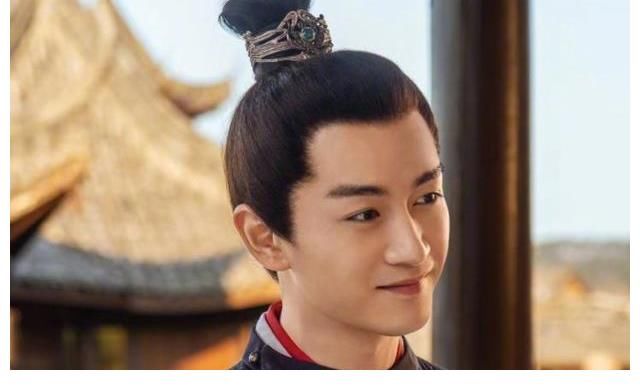 譚松韻|譚松韻又惹爭(zhēng)議｜《粉色櫻與大眠王》超推薦