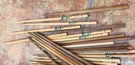 大妈把吸管筷子插花盆,解决了养花人的“2大难题”,朋友都效仿!