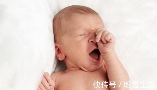 孩子|孩子明明很困了,为什么哭闹不肯睡?4个原因新手妈妈别忽视