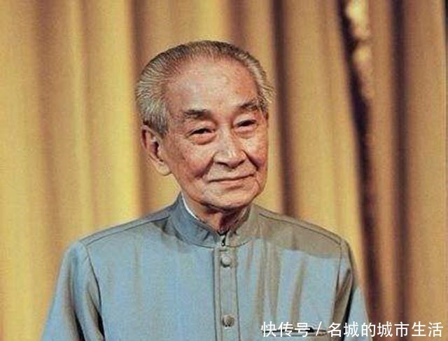 孔子|南怀瑾两类人可探《易经》,第一流的智慧人、没读过书的白纸人